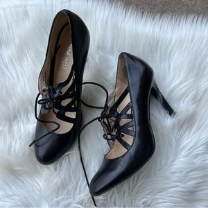 Nine West Black Lace Up Round Toe Dolly Heeled Pumps